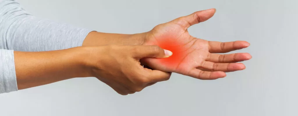 Looking For a Drug-Free Way to Manage Your Arthritis Pain? | Peak Performance PT