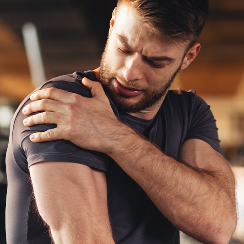 shoulder-pain-relief-okemos-dewitt-mason-lansing-mi